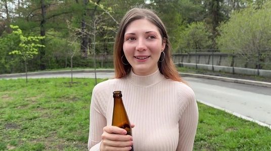 Подцепил пьяную одноклассницу, и получил секс